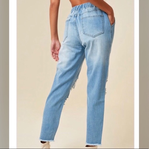 Hayden Edgy Street Style Jeans - Picture 4 of 5